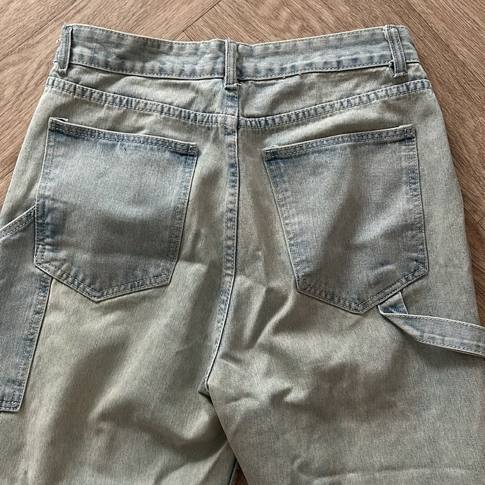 Casual Light Wash Denim Jeans - Picture 5 of 7
